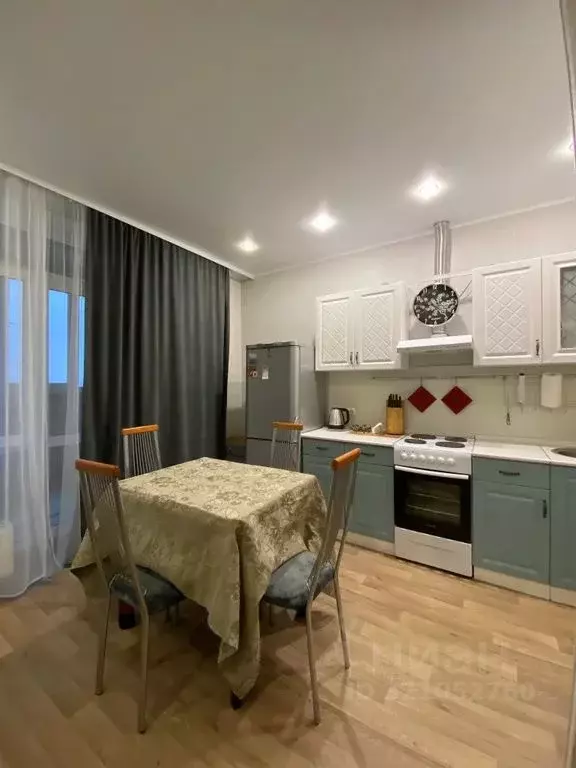 1-к кв. Тюменская область, Тюмень ул. Тимофея Чаркова, 79к3 (28.0 м) - Фото 0