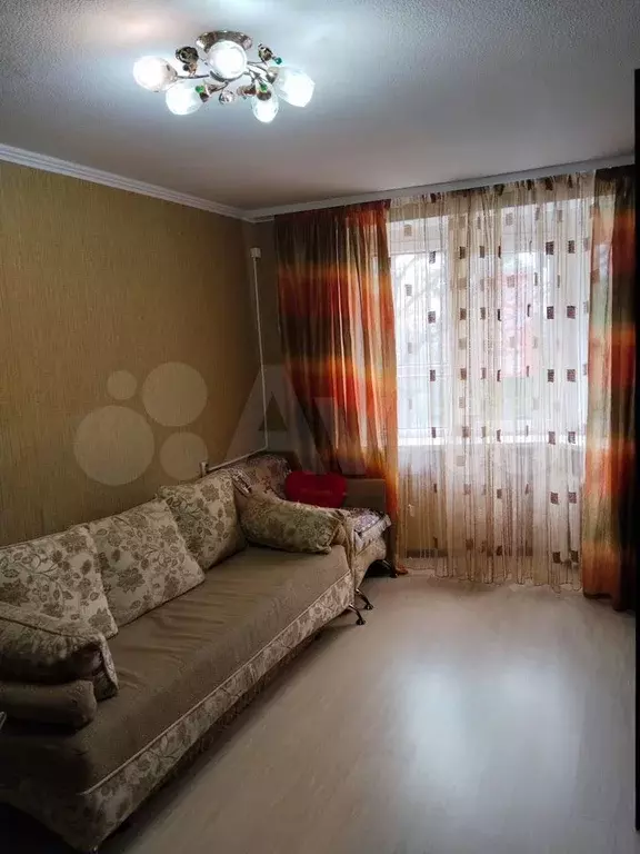 Комната 18 м в 4-к., 6/9 эт. - Фото 1