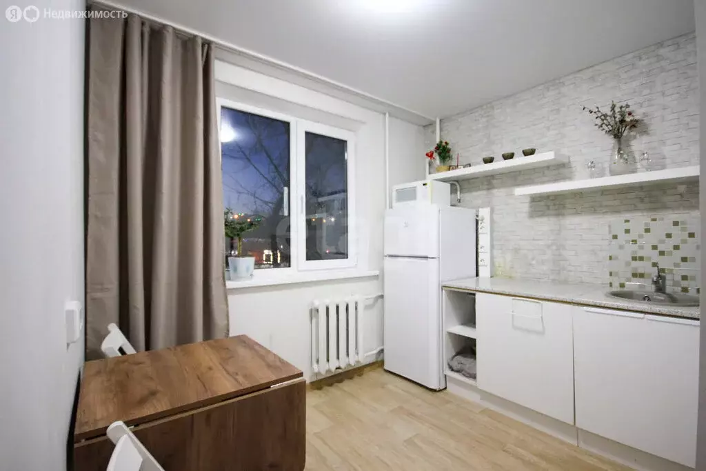 1-комнатная квартира: Екатеринбург, улица 8 Марта, 179Г (27.5 м) - Фото 2