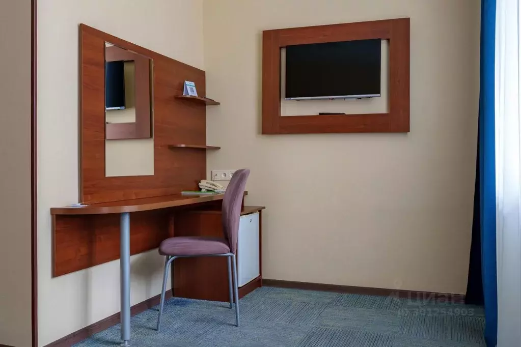 Комната Омская область, Омск ул. Суворова, 110 (18.0 м) - Фото 1