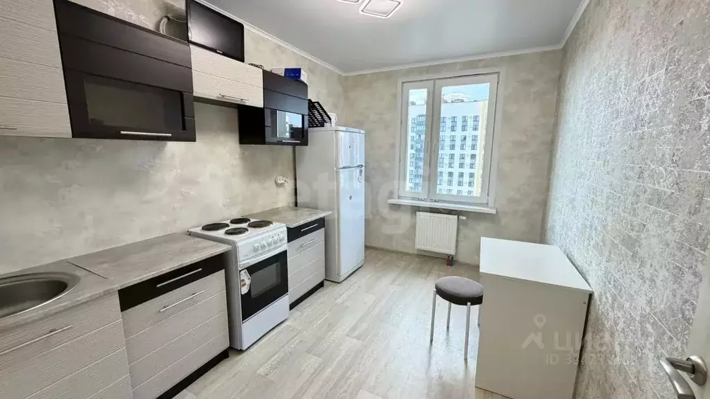 2-к кв. Татарстан, Казань ул. Александра Курынова, 10к2 (46.3 м) - Фото 1