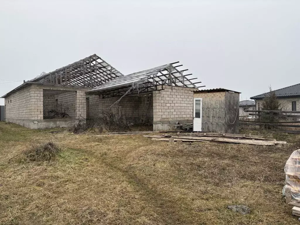 Дом в Кабардино-Балкария, Чегемский район, с. Шалушка Садовый пер. ... - Фото 1