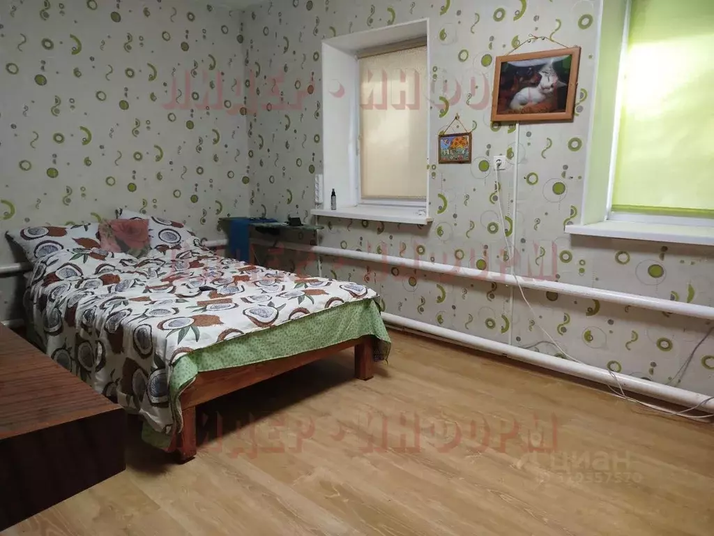 Дом в Крым, Бахчисарайский район, с. Угловое ул. Аграрная (50 м) - Фото 1
