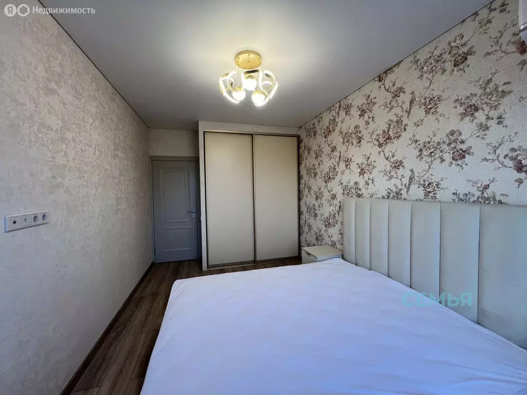 4-комнатная квартира: Владикавказ, улица Билара Кабалоева, 1 (150 м) - Фото 2