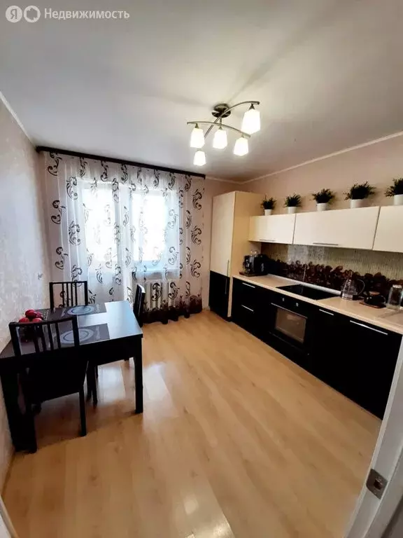 2-комнатная квартира: Уфа, улица Лётчиков, 3/2 (62 м) - Фото 1