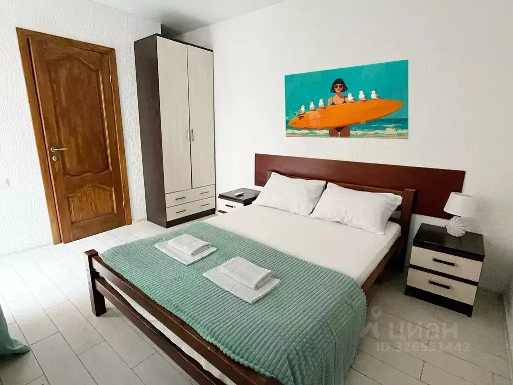 Комната Краснодарский край, Геленджик Десантная ул., 25 - Фото 1