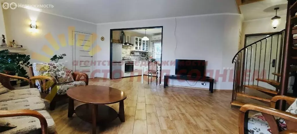 Дом в Ейск, Колхозная улица (118 м) - Фото 2