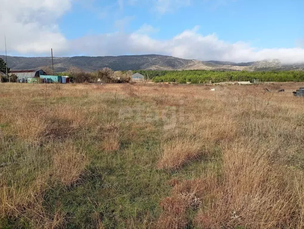 Участок в Крым, Кировский район, Старый Крым городское поселение ул. ... - Фото 1