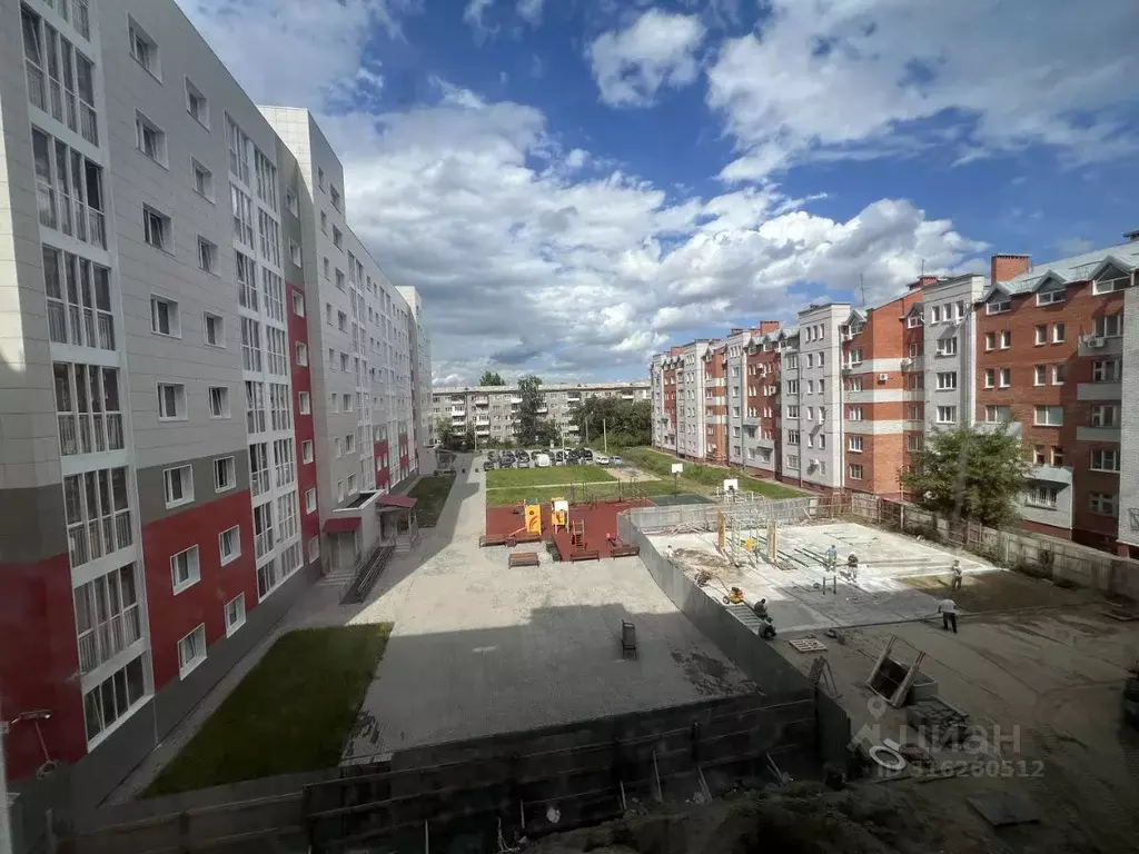 2-к кв. Омская область, Омск ул. Дианова, 34А (76.5 м) - Фото 1