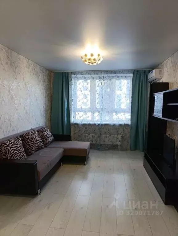 2-к кв. Башкортостан, Уфа ул. Воинов-Интернационалистов, 5 (38.0 м) - Фото 1