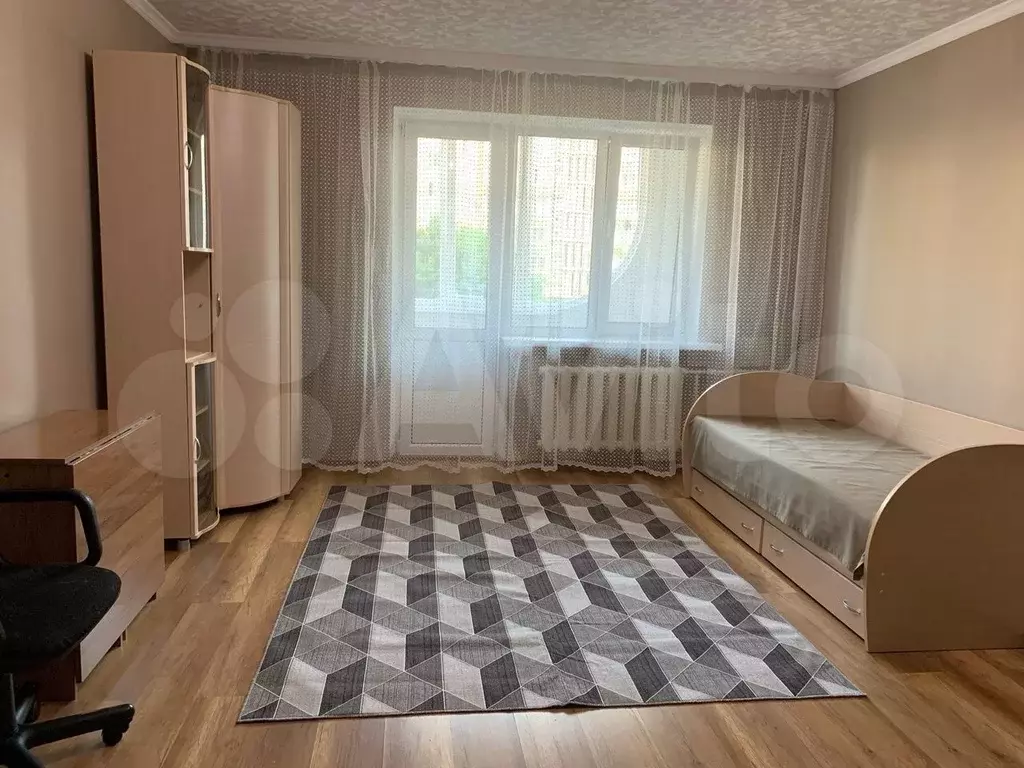 2-к. квартира, 80 м, 4/10 эт. - Фото 0