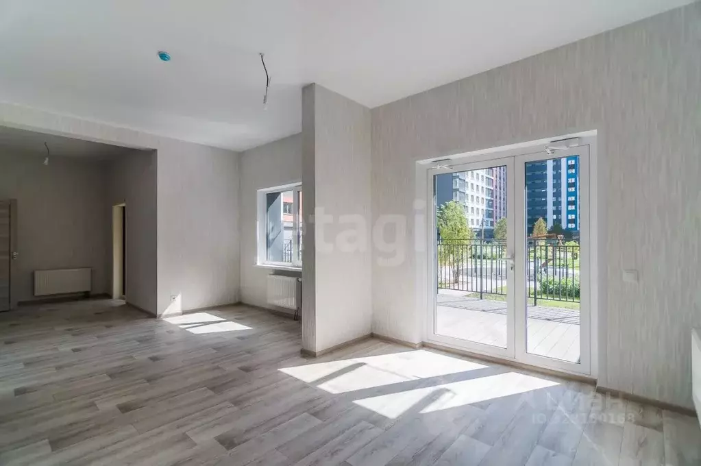 3-к кв. Пермский край, Пермь ул. Серебристая, 5 (84.1 м) - Фото 0