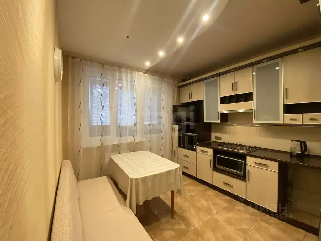 2-к кв. Ленинградская область, Кириши ул. Энергетиков, 42 (62.1 м) - Фото 1