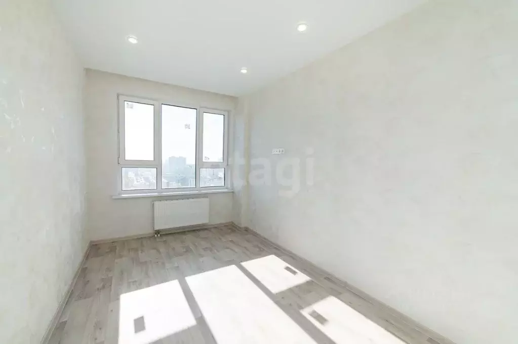 1-к кв. Курганская область, Курган Заозерный жилрайон, 1-й мкр, 22А ... - Фото 1