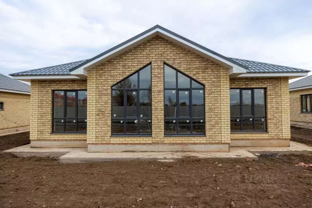 Дом в Оренбургская область, Оренбургский район, Весенний сельсовет, ... - Фото 1