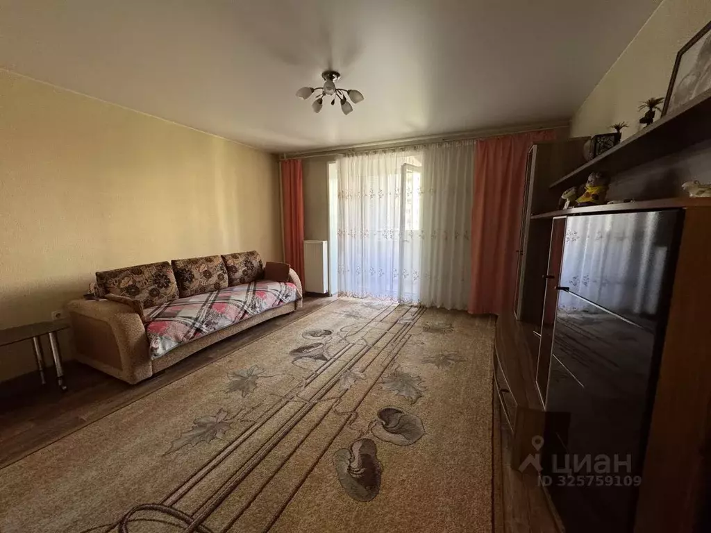 3-к кв. Омская область, Омск ул. Ватутина, 33 (72.1 м) - Фото 1