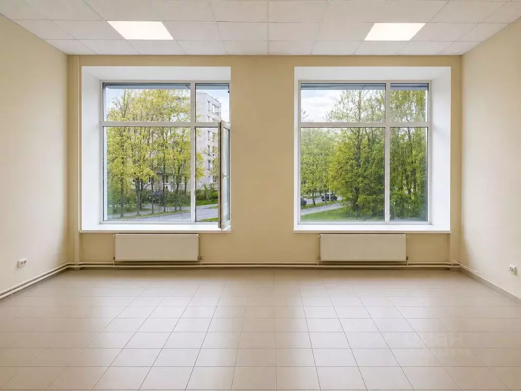 Помещение свободного назначения в Ленинградская область, Гатчина ... - Фото 1