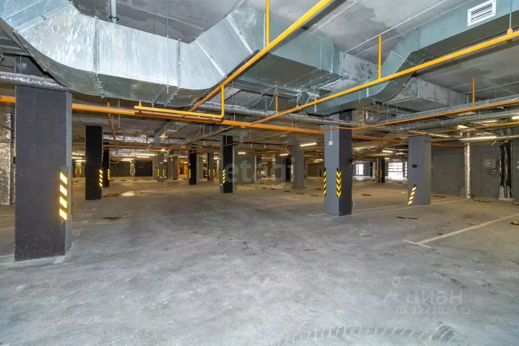 Гараж в Тюменская область, Тюмень ул. Тимофея Чаркова, 93 (13 м) - Фото 2