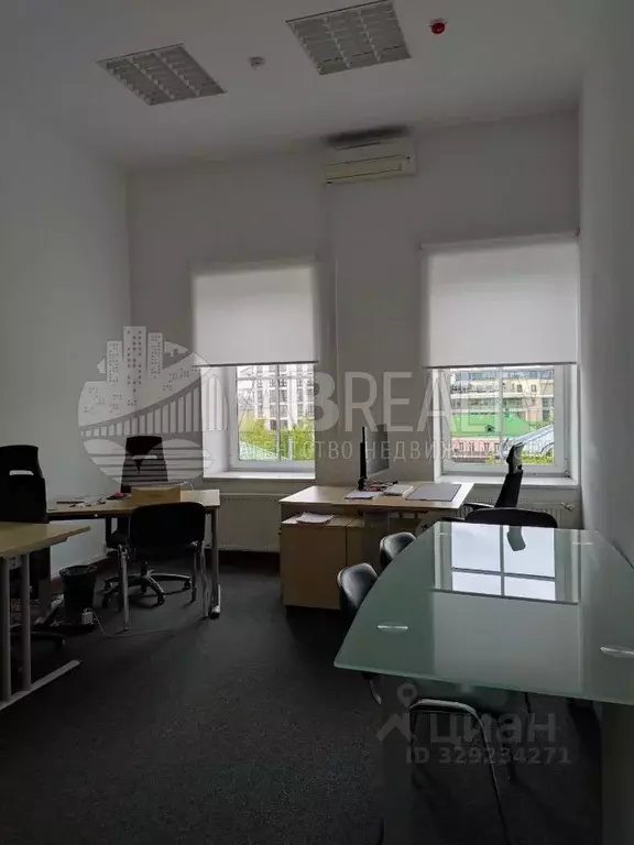 Офис в Москва ул. Петровка, 27 (24 м) - Фото 1