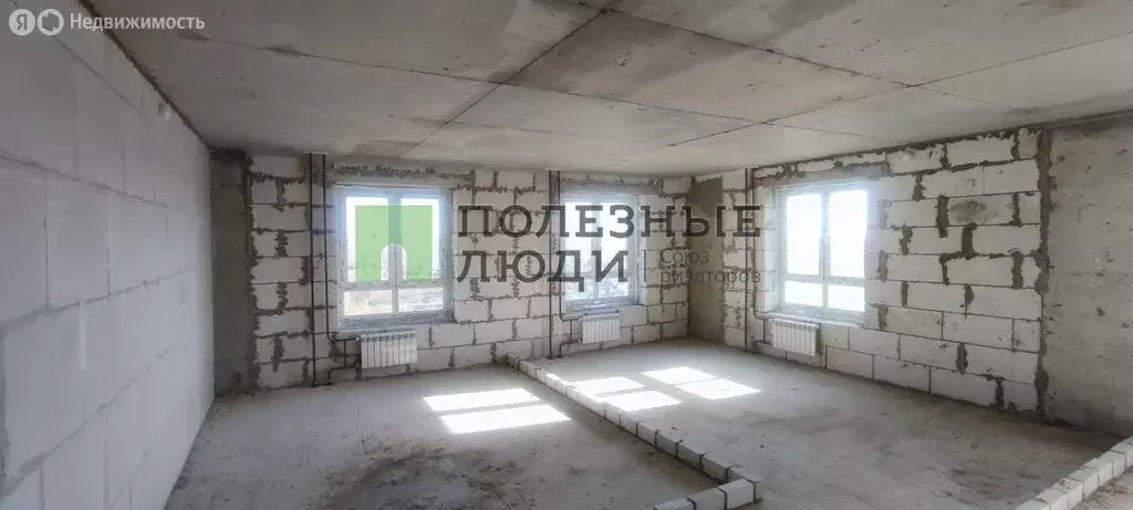2-комнатная квартира: Орёл, улица Нормандия-Неман, 78 (61.8 м) - Фото 1