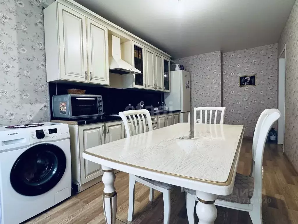 3-к кв. Дагестан, Каспийск ул. Каспийская, 4Б (95.0 м) - Фото 0