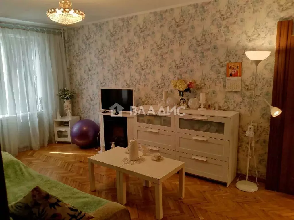 Продается 2-комнатная квартира - Фото 1