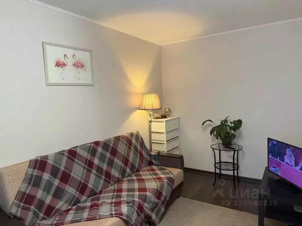 2-к кв. Приморский край, Владивосток Пихтовая ул., 21Б (42.0 м) - Фото 1