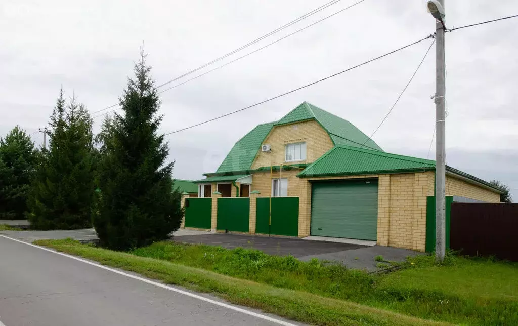 Дом в Заводоуковск, Широтная улица (218 м) - Фото 2