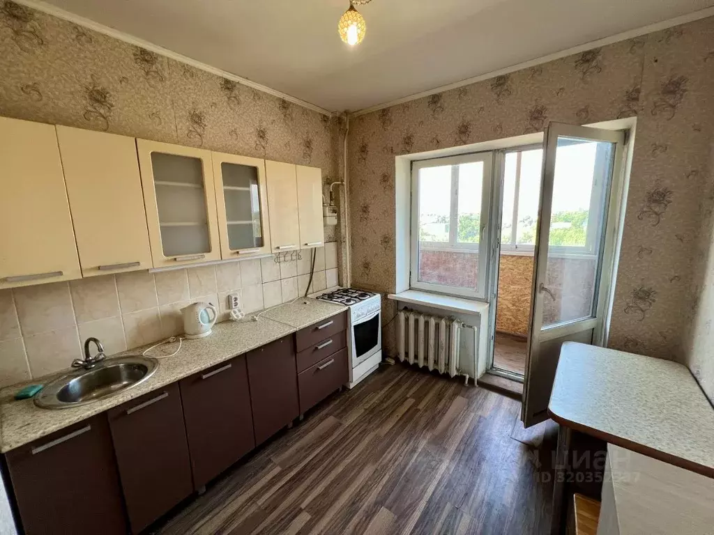 1-к кв. Псковская область, Великие Луки Холмская ул., 18 (34.8 м) - Фото 1