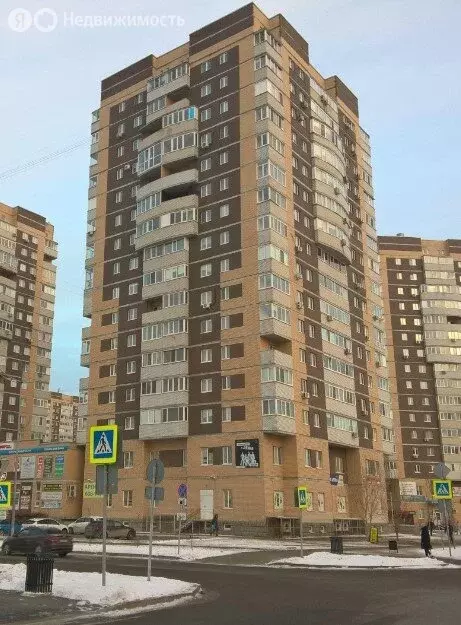 2-комнатная квартира: Тюмень, улица Станислава Карнацевича, 4 (56 м) - Фото 1