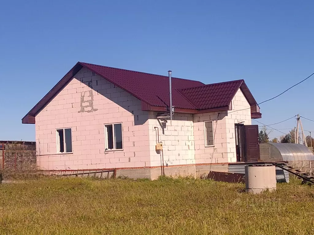 Дом в Калужская область, Перемышльский муниципальный округ, Хотисино ... - Фото 1