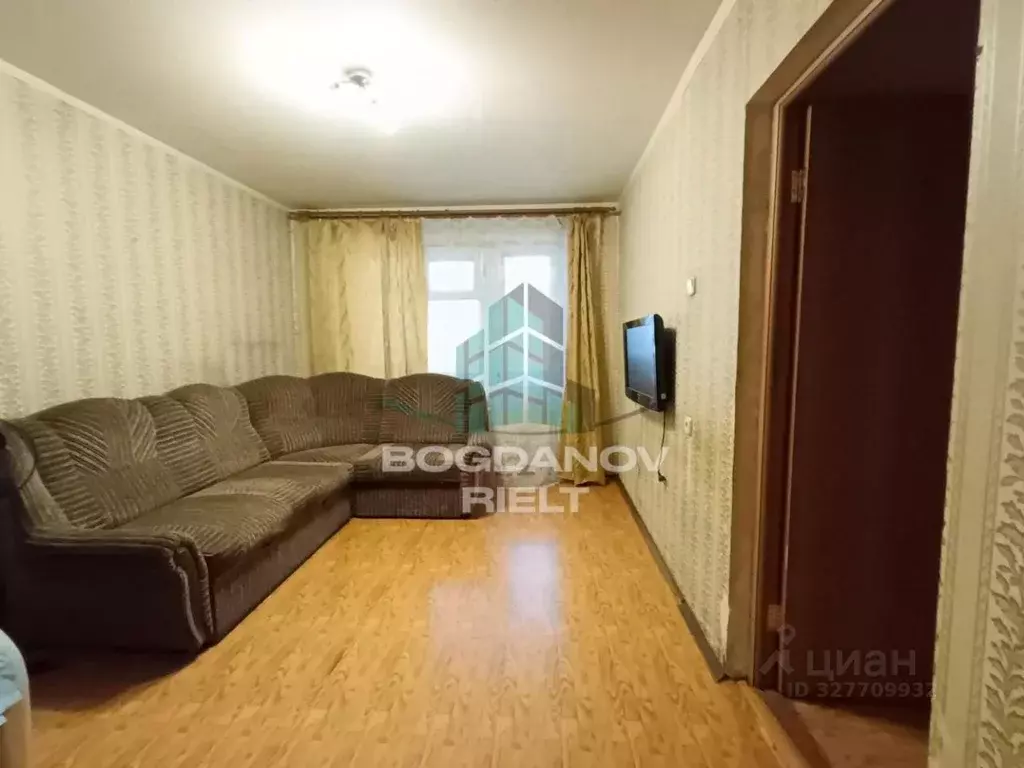 2-к кв. Омская область, Омск Заозерный мкр, ул. Лаптева, 3 (43.4 м) - Фото 1