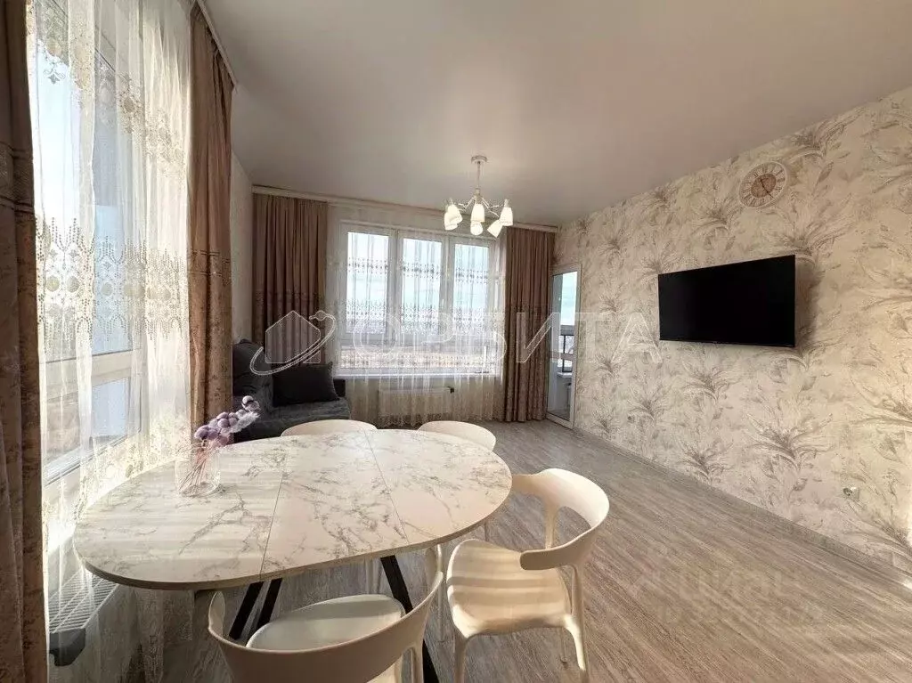 1-к кв. Тюменская область, Тюмень ул. Виктора Тимофеева, 9 (44.0 м) - Фото 0