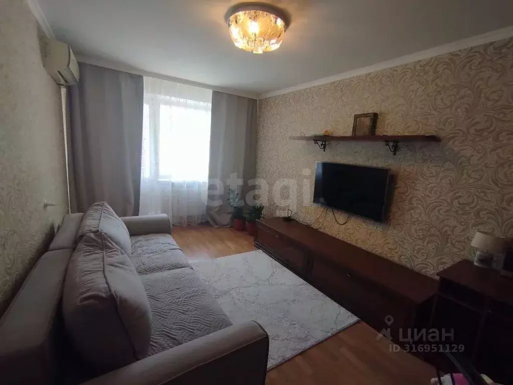 2-к кв. Белгородская область, Белгород бул. Юности, 7 (52.0 м) - Фото 0