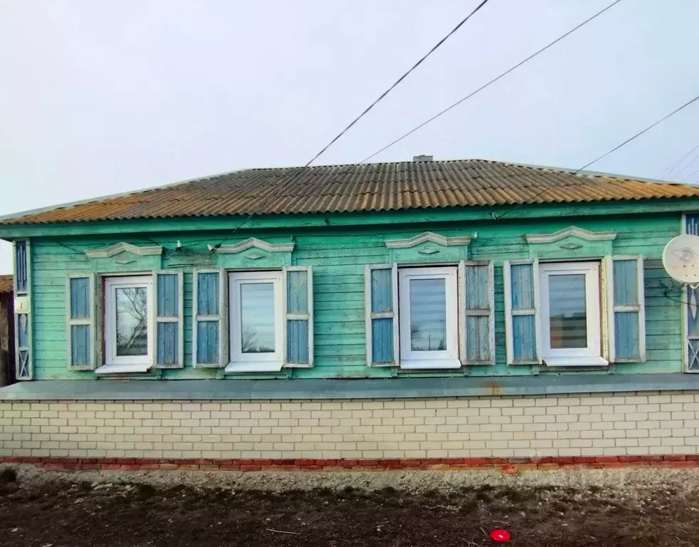 Дом в Саратовская область, Татищевский район, Идолгское муниципальное ... - Фото 1