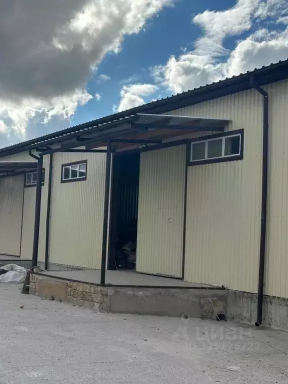 Склад в Крым, Симферопольский район, Чистенское с/пос, с. Фонтаны ул. ... - Фото 1