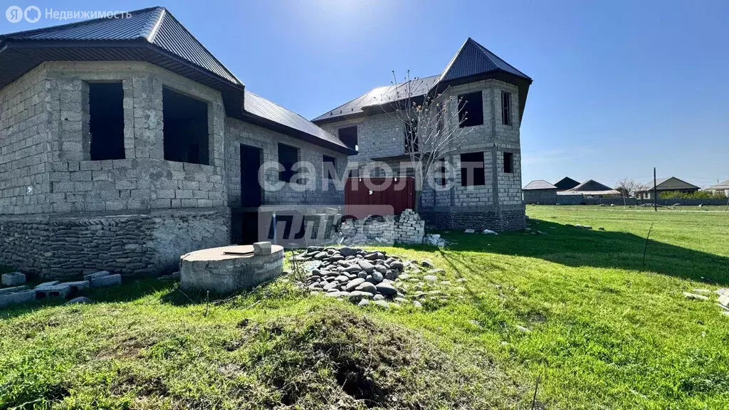 Дом в Хасавюрт, посёлок Мичурина, Полевая улица, 16 (350 м) - Фото 0