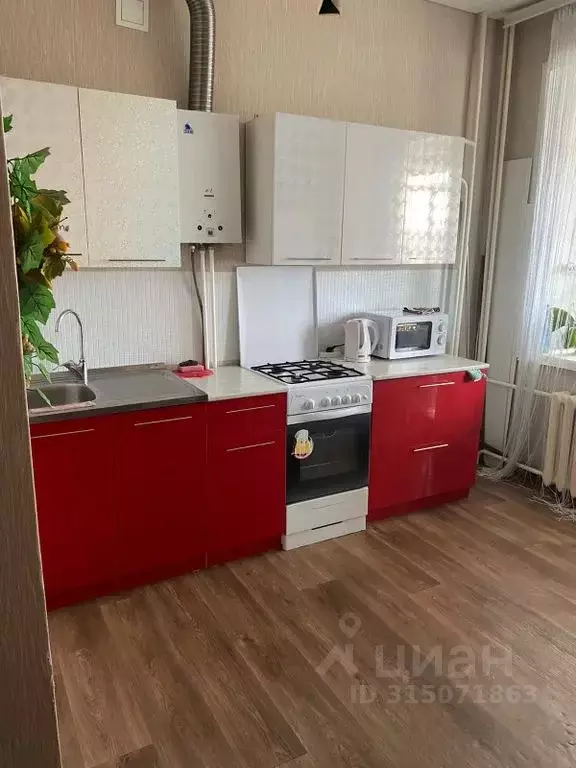1-к кв. Воронежская область, Лиски Советская ул., 2 (45.0 м) - Фото 0