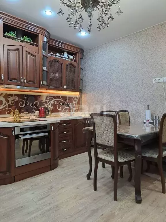 2-к. квартира, 61 м, 1/9 эт. - Фото 1