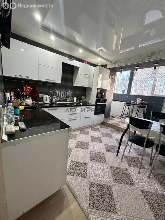 2-комнатная квартира: Уфа, улица Лётчиков, 2к5 (61.9 м) - Фото 2