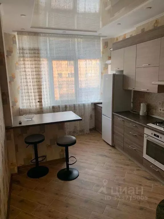 2-к кв. Крым, Симферополь пер. Смежный, 10 (64.0 м) - Фото 1