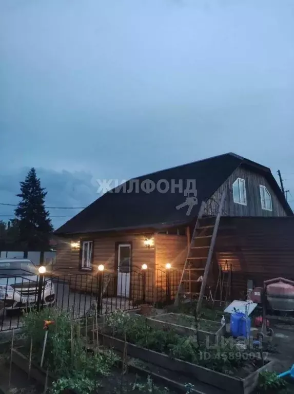 Дом в Тыва, Кызыл Клубная ул. (80 м) - Фото 0