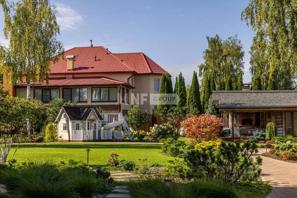 Коттедж в Москва д. Уварово,  (550 м) - Фото 1