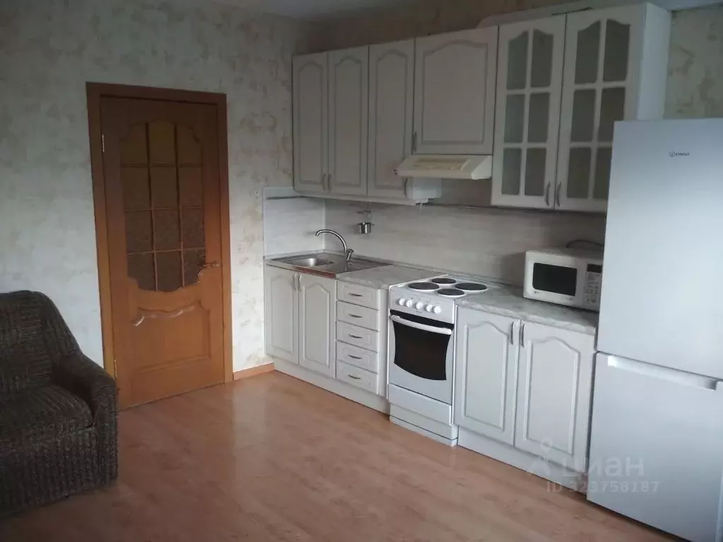 1-к кв. Башкортостан, Уфа Молодежный бул., 6/1 (65.0 м) - Фото 1