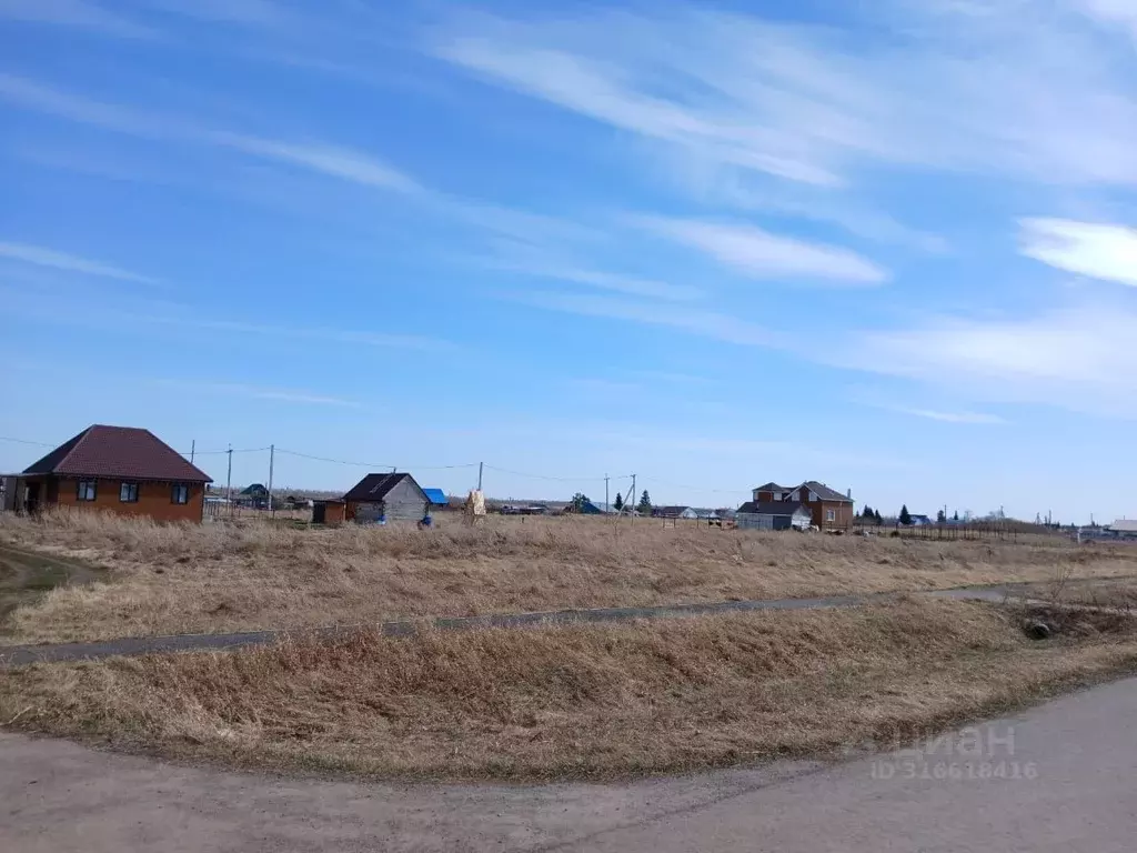 Участок в Омская область, Калачинск Молкомбинатовская ул. (11.0 сот.) - Фото 1