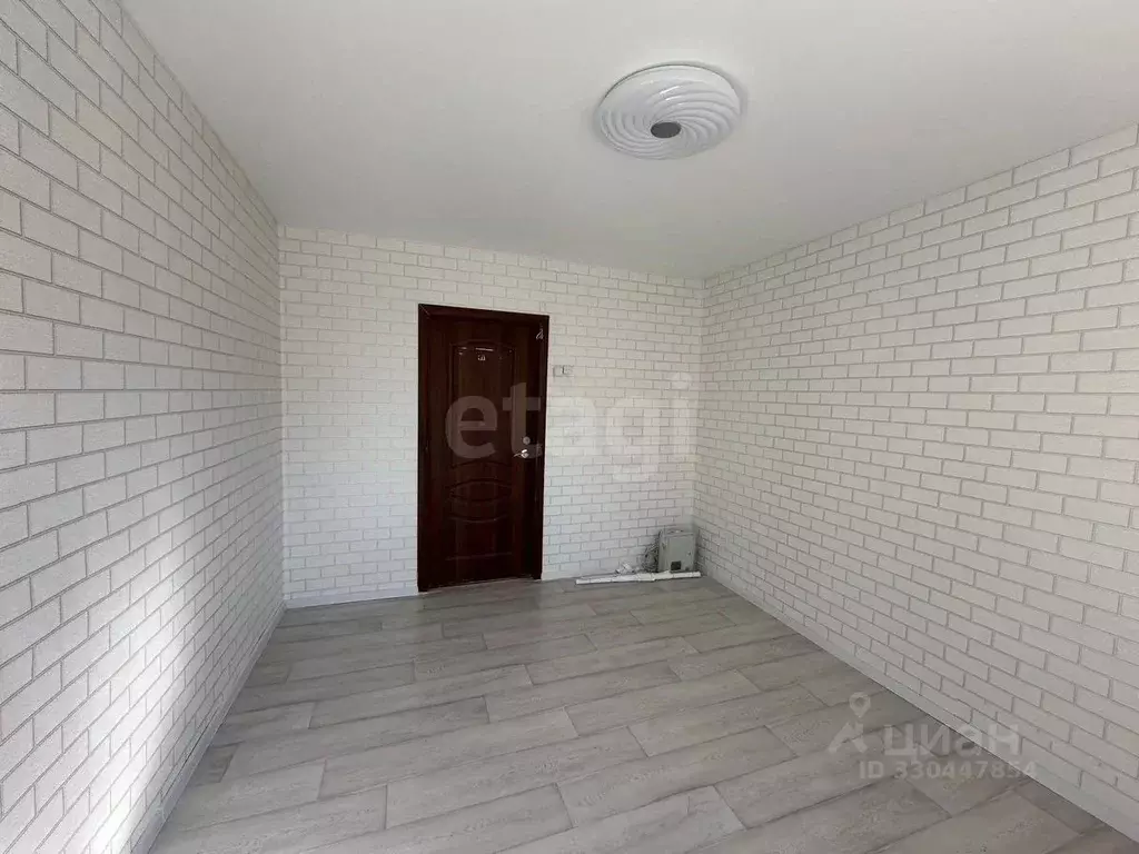 Комната Удмуртия, Сарапул Амурская ул., 28Б (12.0 м) - Фото 1