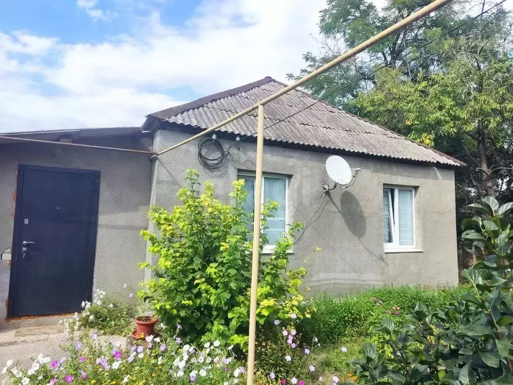 Дом в Ставропольский край, Минераловодский муниципальный округ, с. ... - Фото 1