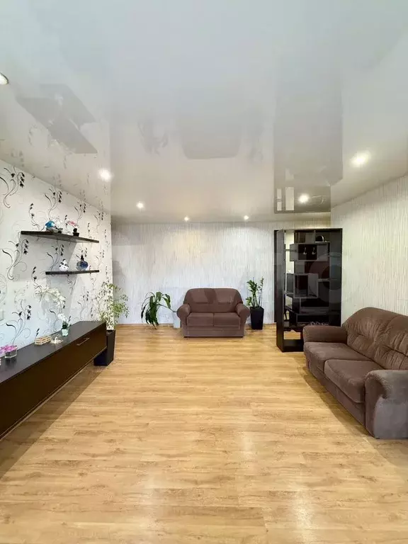 3-к. квартира, 56 м, 5/5 эт. - Фото 1