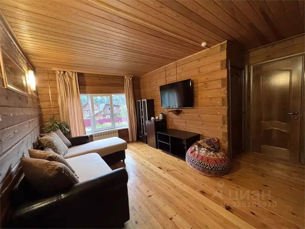 Комната Бурятия, Тункинский район, пос. Аршан ул. Лермонтова, 2 - Фото 2