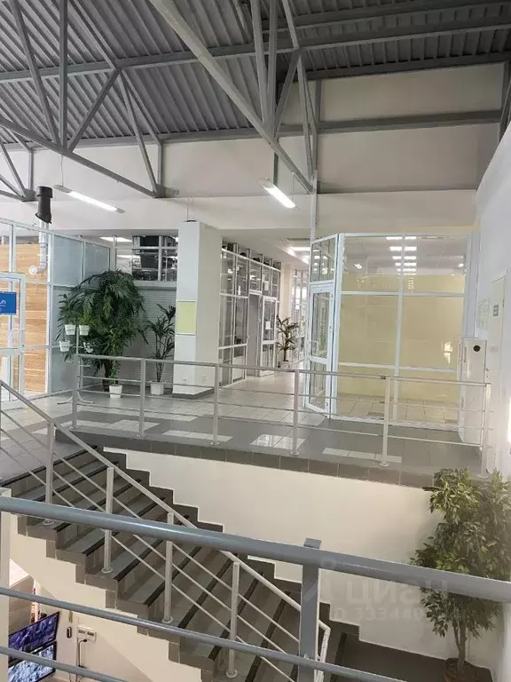 Офис в Татарстан, Казань просп. Ямашева, 51а (50 м) - Фото 2